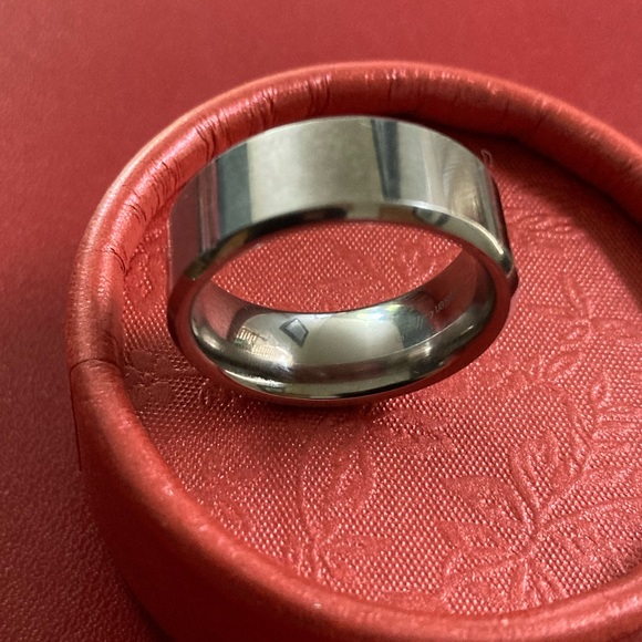 COPY - Tungsten Carbide band By Halo Polished cut edges. Size 9 9cm wide - Picture 4 of 6